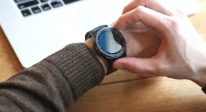 علت روشن نشدن ساعت هوشمند